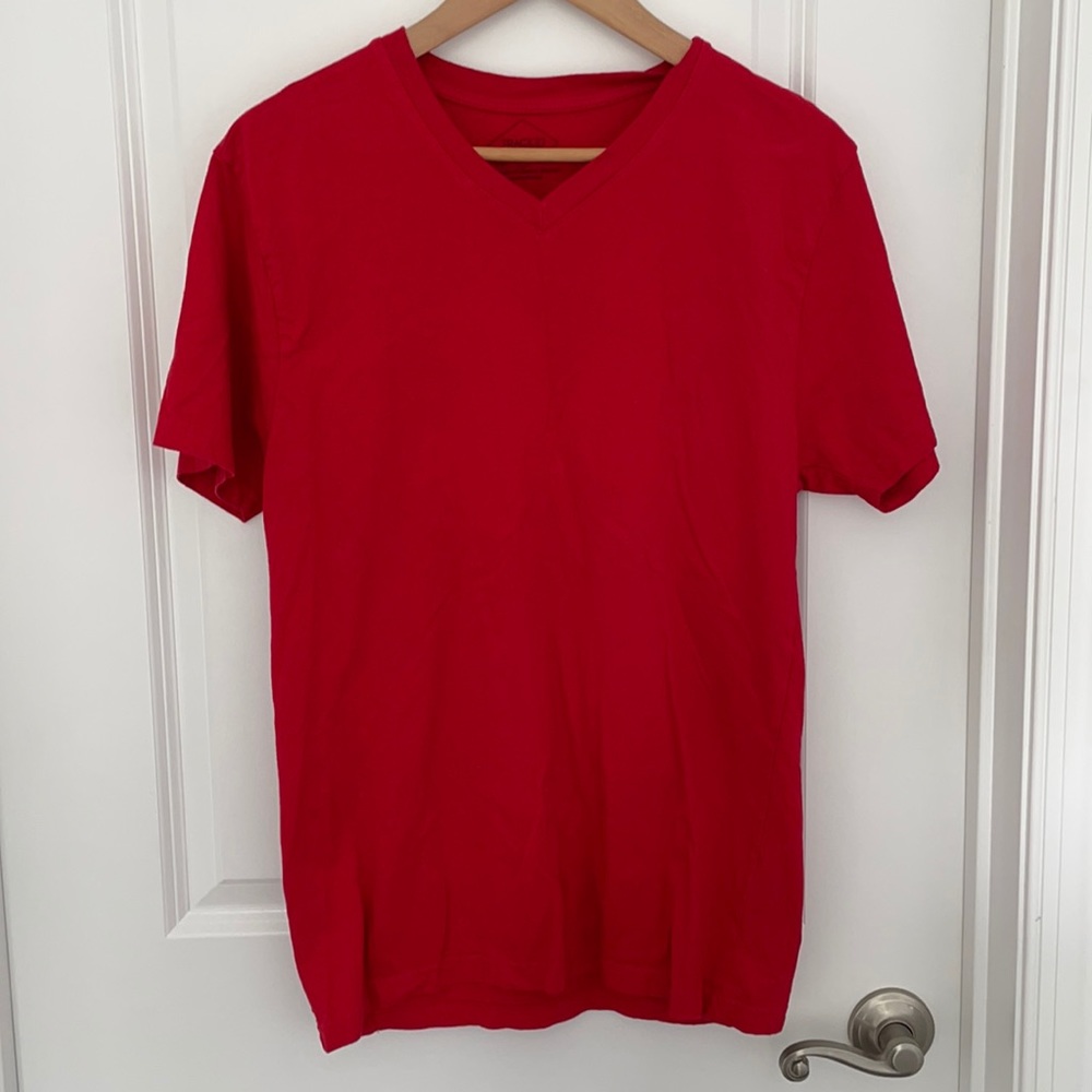 ⭐️2/$6 sale - Men Medium Red V neck tee